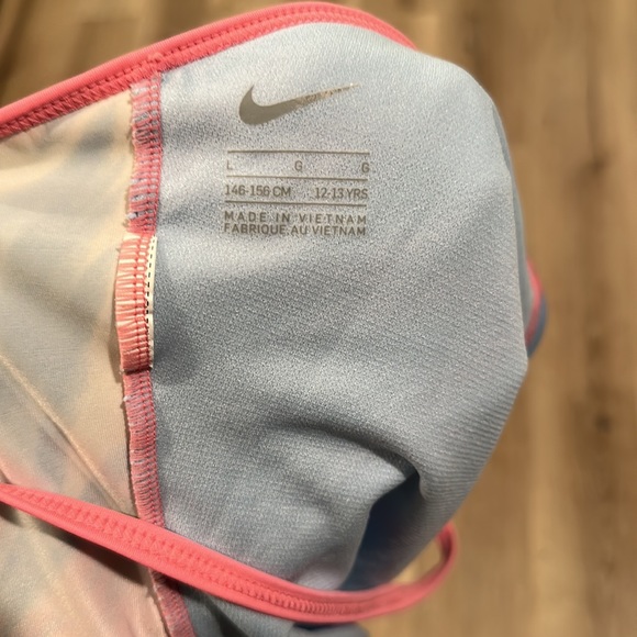 Nike swimsuit - Picture 7 of 7